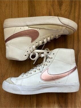 Nike Blazer Mid ’77 GS White Pink Glaze High Top Sneakers 4Y